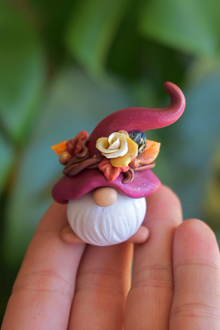 Whisper Fillies Autumn Rose Gnomie